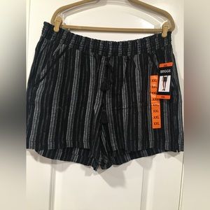 Women’s NWT WOMAN’s Briggs XXL Black Stripped shorts.